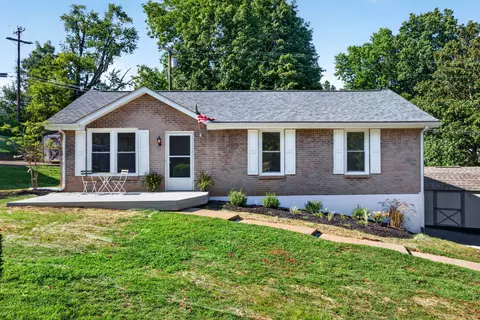 414 Oriole Cir, Clarksville, TN 37043