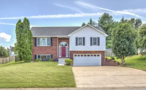 3418 Poplar Hl, Clarksville, TN 37043