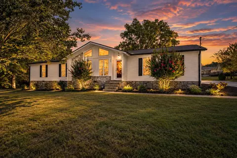 132 Keenan Ln, Shelbyville, TN 37160