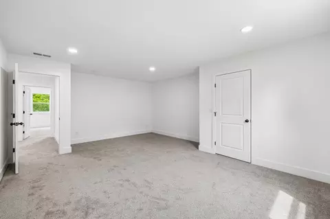 Bedroom - 1198 Rogues Fork Rd, Bethpage, TN 37022 photo 4 of 6