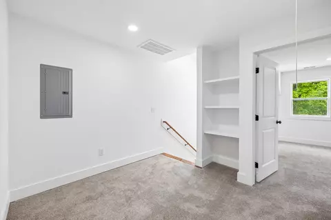 Entry Way - 1198 Rogues Fork Rd, Bethpage, TN 37022 photo 1 of 1