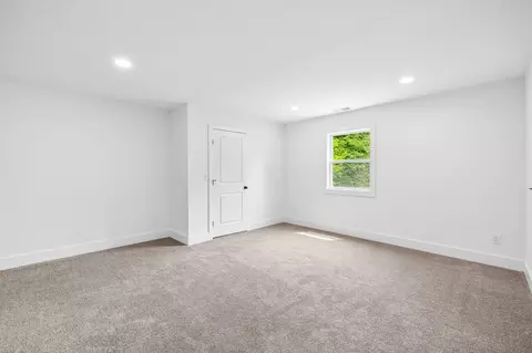 Bedroom - 1198 Rogues Fork Rd, Bethpage, TN 37022 photo 3 of 6