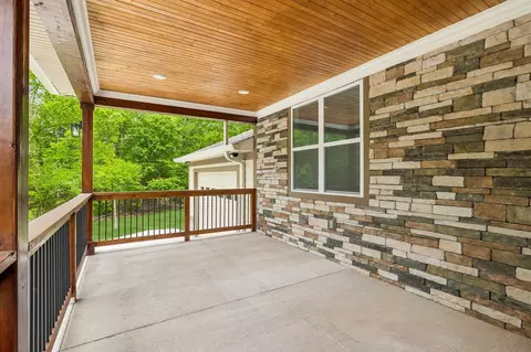Exterior - 1198 Rogues Fork Rd, Bethpage, TN 37022 photo 6 of 10