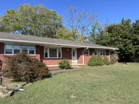 141 N Forrest Ave N, Camden, TN 38320