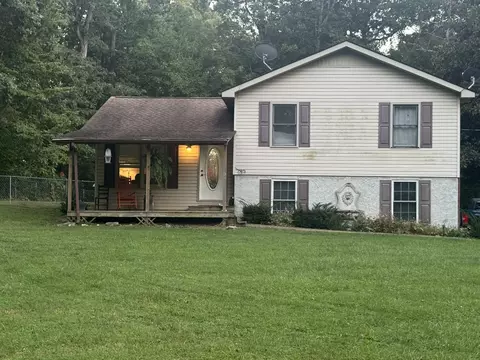 132 Petalbrook Ln, Livingston, TN 38570