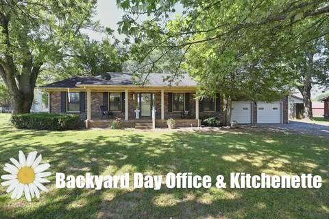 222 Victor Reiter Park Way, Portland, TN 37148