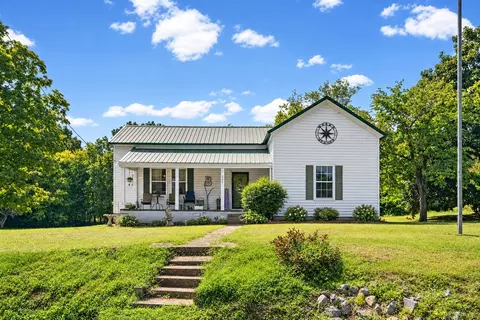 2540 Spring St, Pleasant View, TN 37146