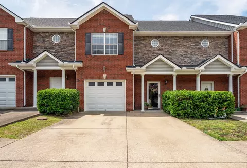 302 Villa Cir, Lebanon, TN 37090