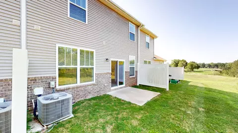 Exterior - 384 Casper Dr, Spring Hill, TN 37174 photo 2 of 3