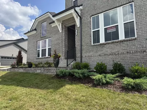 Exterior - 199 Phillips Bnd, Spring Hill, TN 37174 photo 3 of 9