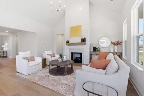 Living - 199 Phillips Bnd, Spring Hill, TN 37174 photo 1 of 2