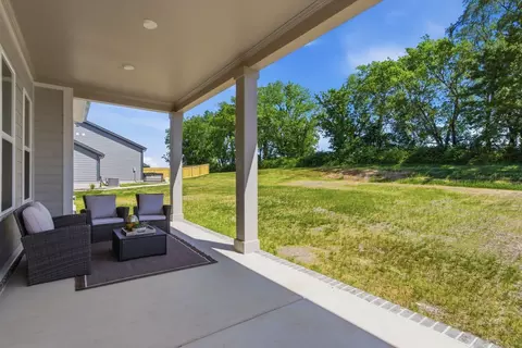 Exterior - 199 Phillips Bnd, Spring Hill, TN 37174 photo 4 of 9
