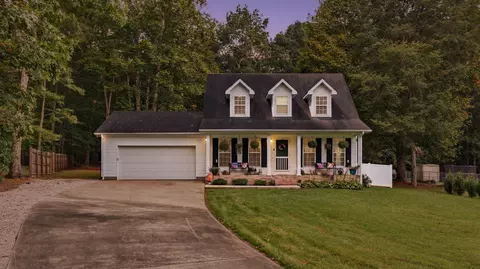 586 Jean Dr, Tullahoma, TN 37388