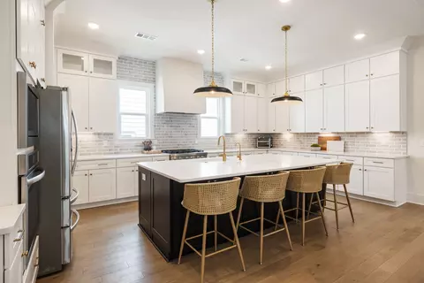 4041 Kathie Dr, Thompsons Station, TN 37179