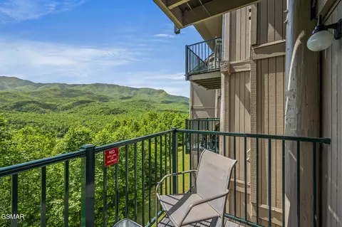 3710 Weber Rd #A204, Gatlinburg, TN 37738