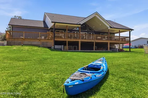 135 Brandywine Pl, Elizabethton, TN 37643