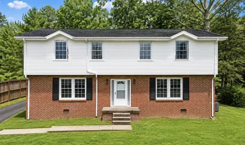 120 Cross Timbers Dr, Nashville, TN 37221