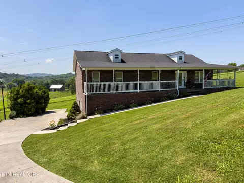 185 Hillview Ln, Loudon, TN 37774