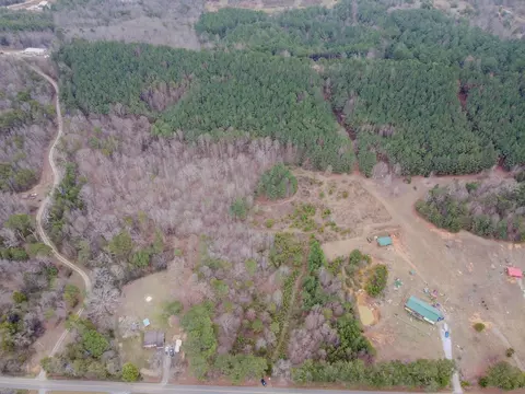 1397 County Road 609, Etowah, TN 37331