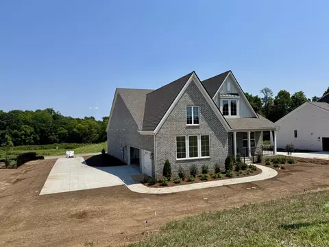 576 Baker Rd, Columbia, TN 38401