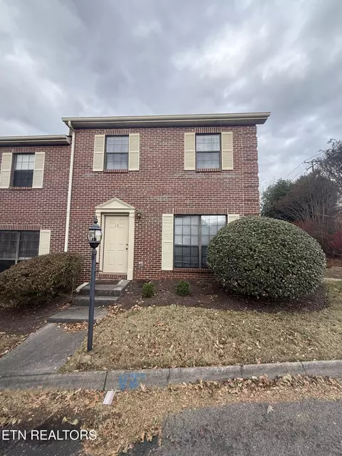 437 S Gallaher View Rd, Knoxville, TN 37919