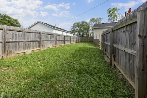 Exterior - 406 Cherry St, Decherd, TN 37324 photo 4 of 8