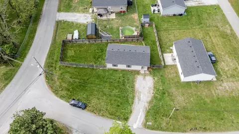 View/Area - 406 Cherry St, Decherd, TN 37324 photo 2 of 2