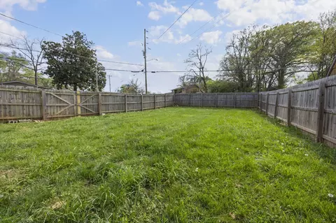Exterior - 406 Cherry St, Decherd, TN 37324 photo 8 of 8