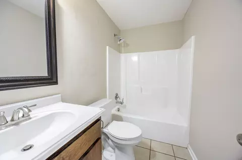 Bath - 406 Cherry St, Decherd, TN 37324 photo 2 of 2