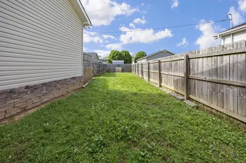 Exterior - 406 Cherry St, Decherd, TN 37324 photo 2 of 8
