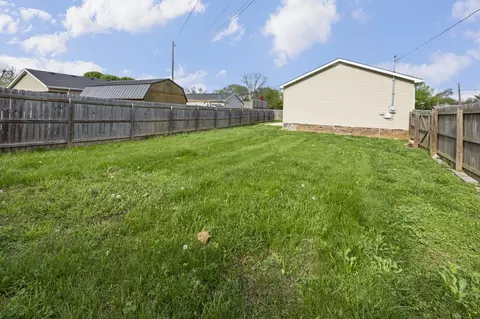 Exterior - 406 Cherry St, Decherd, TN 37324 photo 6 of 8