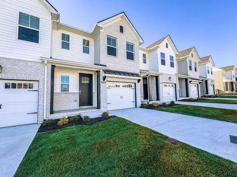 1335 Halter Park Dr, Gallatin, TN 37066