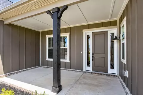 Exterior - 1924 Harmony Rd, Spring Hill, TN 37174 photo 4 of 9