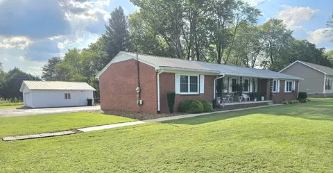 1408 Old Estill Springs Rd, Tullahoma, TN 37388