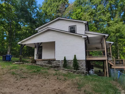 Exterior - 111 Milton Rd, Dickson, TN 37055 photo 4 of 14