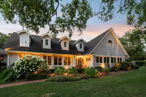206 Hillwood Blvd NE, Nashville, TN 37205