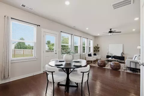 Dining - 3039 Commonwealth Dr, Spring Hill, TN 37174 photo 3 of 3