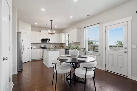Dining - 3039 Commonwealth Dr, Spring Hill, TN 37174 photo 1 of 3