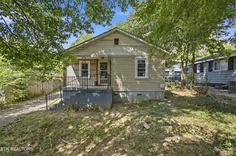 547 Henderson St, Harriman, TN 37748