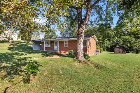 220 Roby Dr, Erin, TN 37061