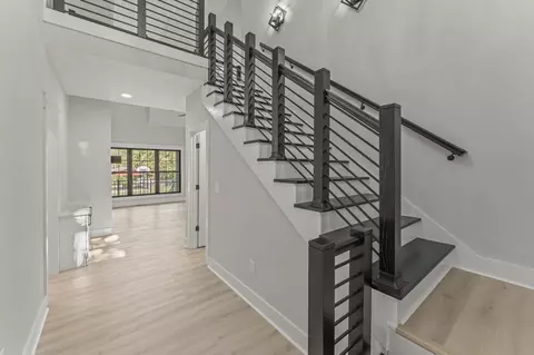 Entry Way - 106 5th Ave N, Decherd, TN 37324 photo 1 of 4
