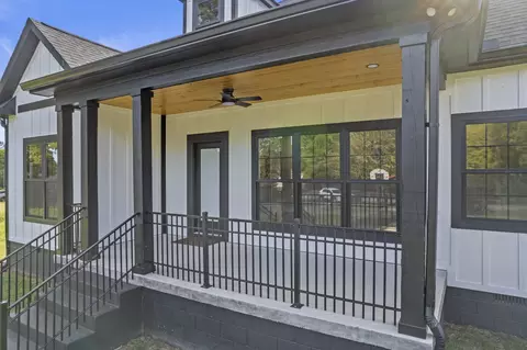 Exterior - 106 5th Ave N, Decherd, TN 37324 photo 6 of 16