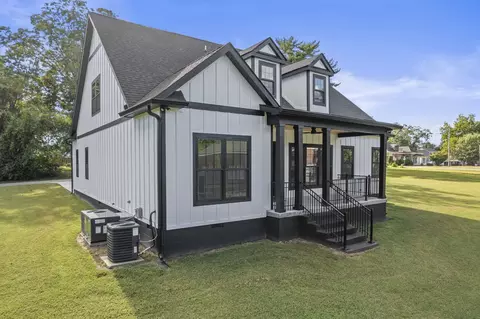 Exterior - 106 5th Ave N, Decherd, TN 37324 photo 8 of 16