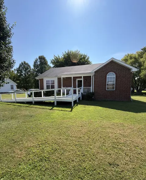 107 Kenwood Dr, Portland, TN 37148
