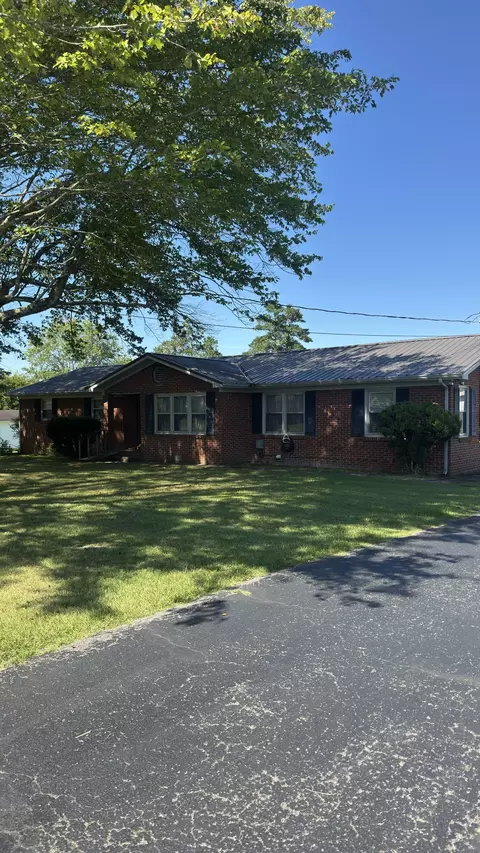 135 Blakemore Rd, Manchester, TN 37355
