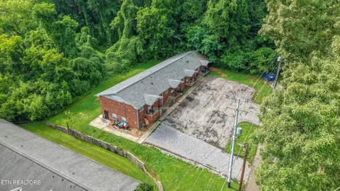 310 Gilbert Ln, Knoxville, TN 37920
