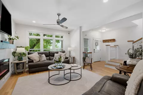 904 Ireland St, Nashville, TN 37208