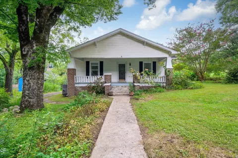 703 Schmidt Rd, Rossville, GA 30741