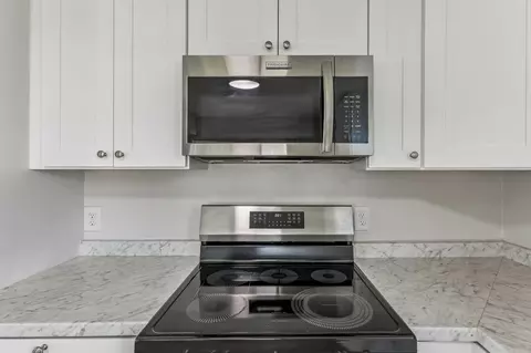 Kitchen - 356 Beechcroft Rd, Spring Hill, TN 37174 photo 4 of 4