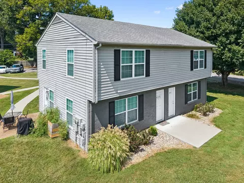 Exterior - 356 Beechcroft Rd, Spring Hill, TN 37174 photo 7 of 10